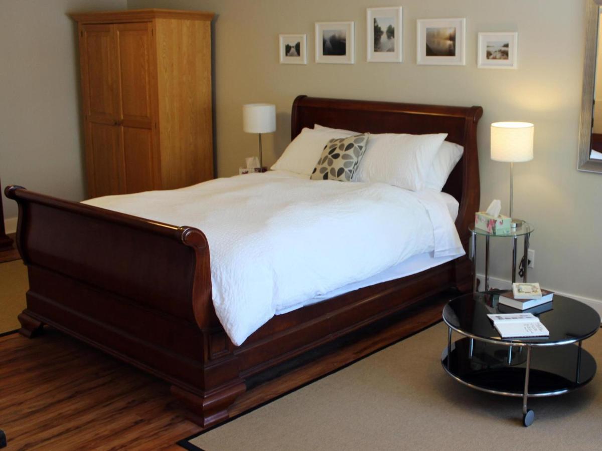 Merrickville 메릭빌 게스트 스위트 B&B 외부 사진
