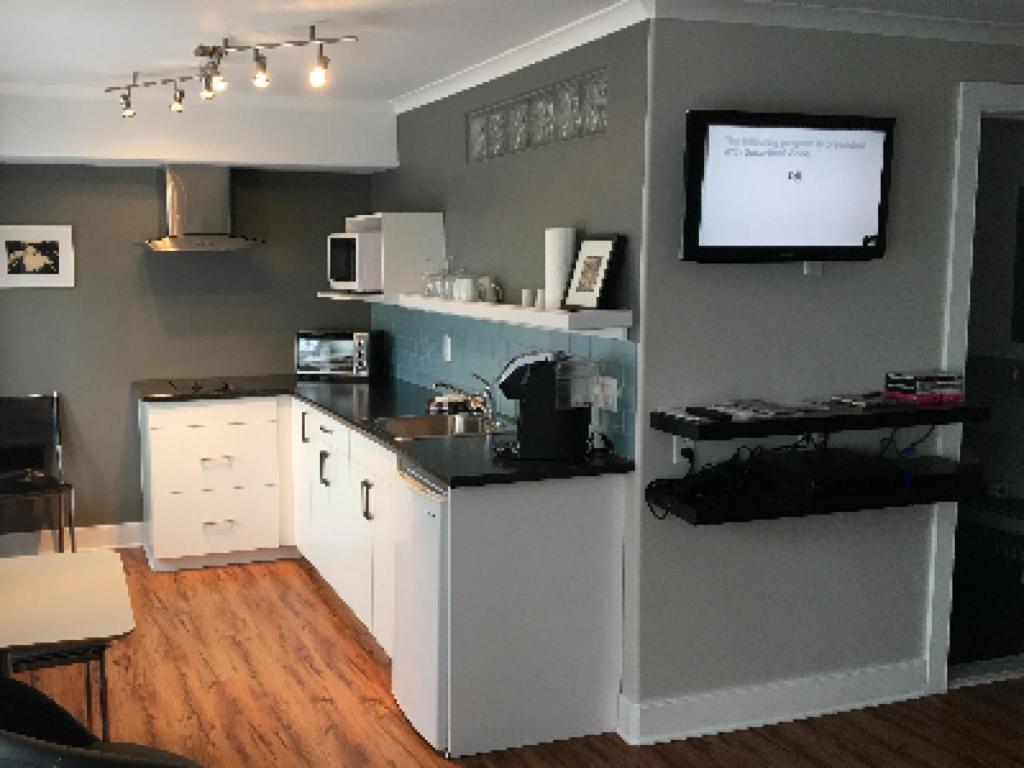 Merrickville 메릭빌 게스트 스위트 B&B 객실 사진
