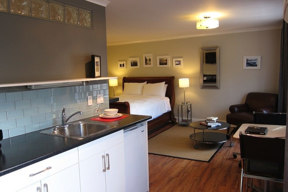 Merrickville 메릭빌 게스트 스위트 B&B 외부 사진